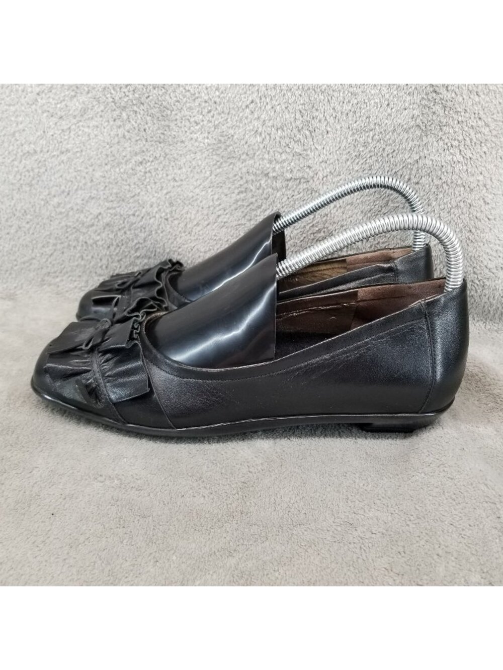 1803 Shoes Womens Size EU 38 US 7.5 Black Leather Slip On Bow Low Heel Pumps